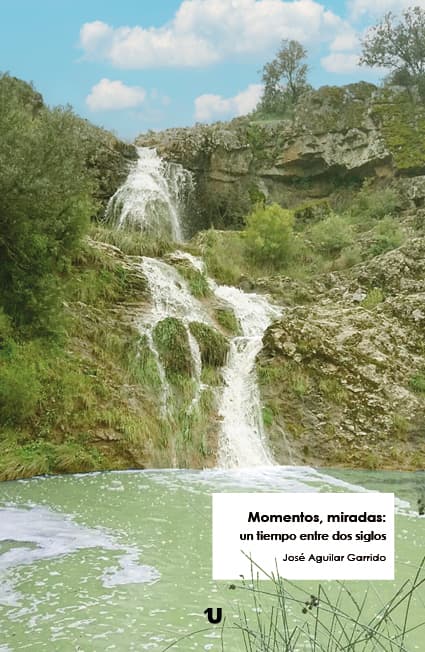 Portada del libro Momentos, miradas: un tiempo entre dos siglos